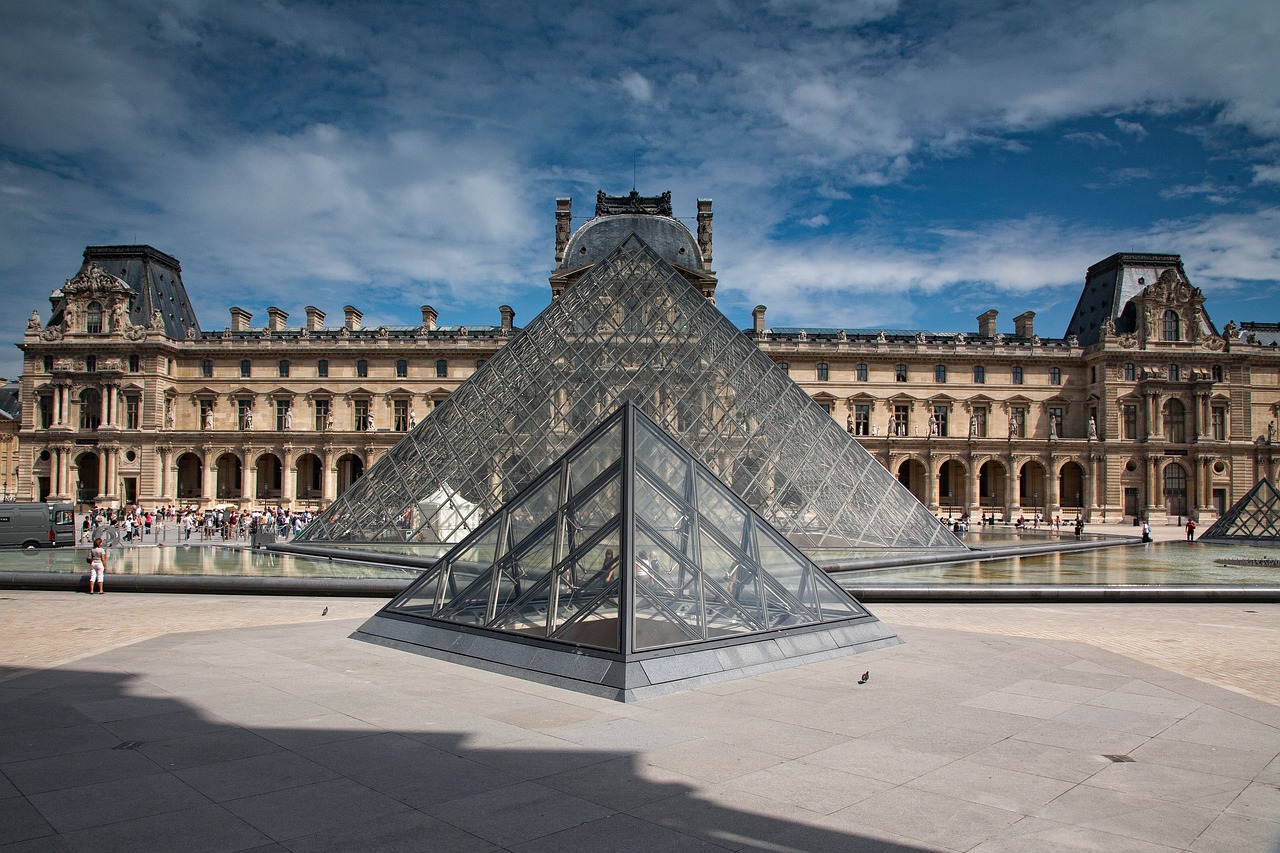 Image - paris louvre pyramid architecture