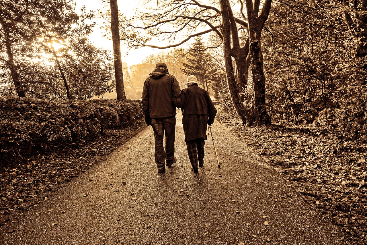 Image - people couple elderly walking