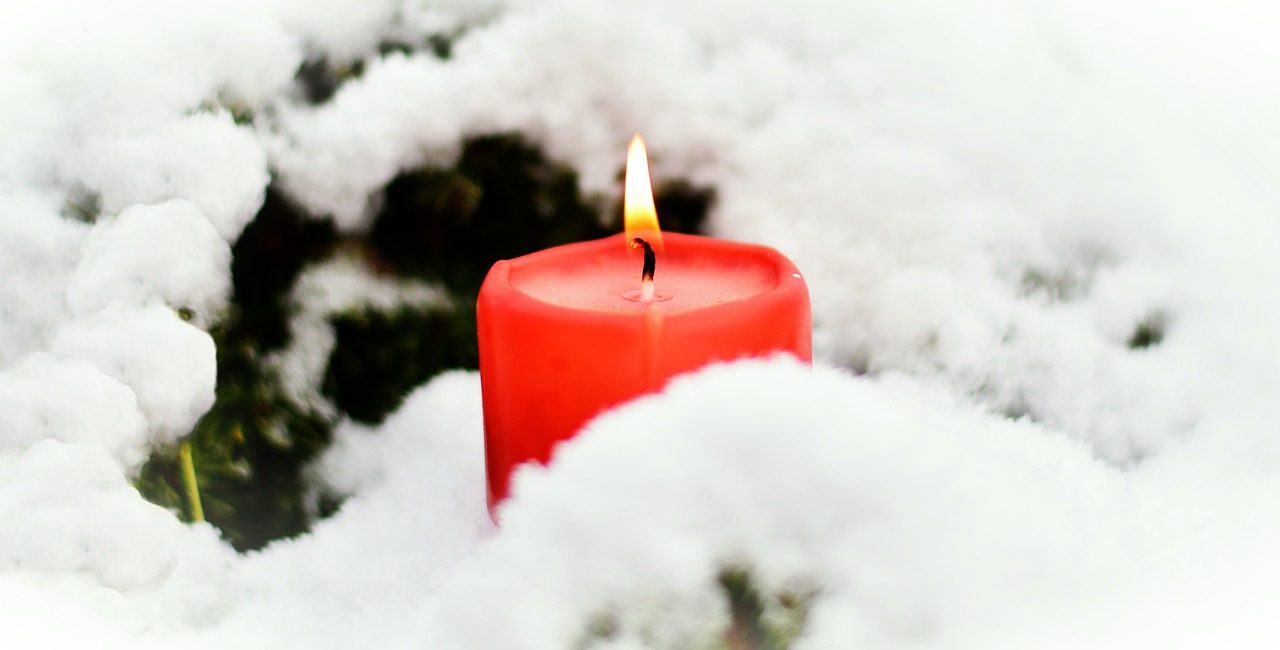 Image - candle flame winter snow light