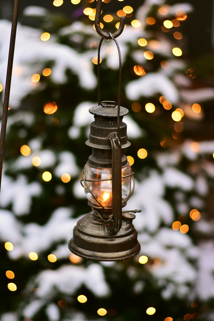 Image - lantern christmas kerosene lamp