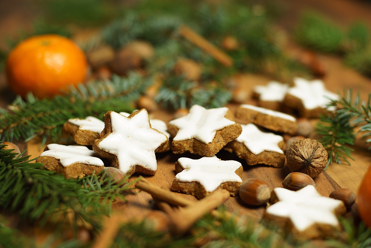 Image - cinnamon stars advent calendar