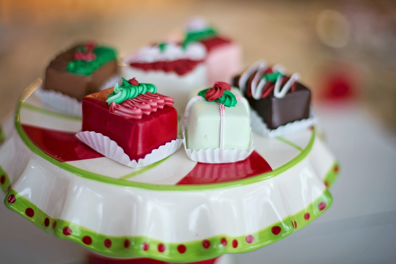 Image - christmas petit fours candy