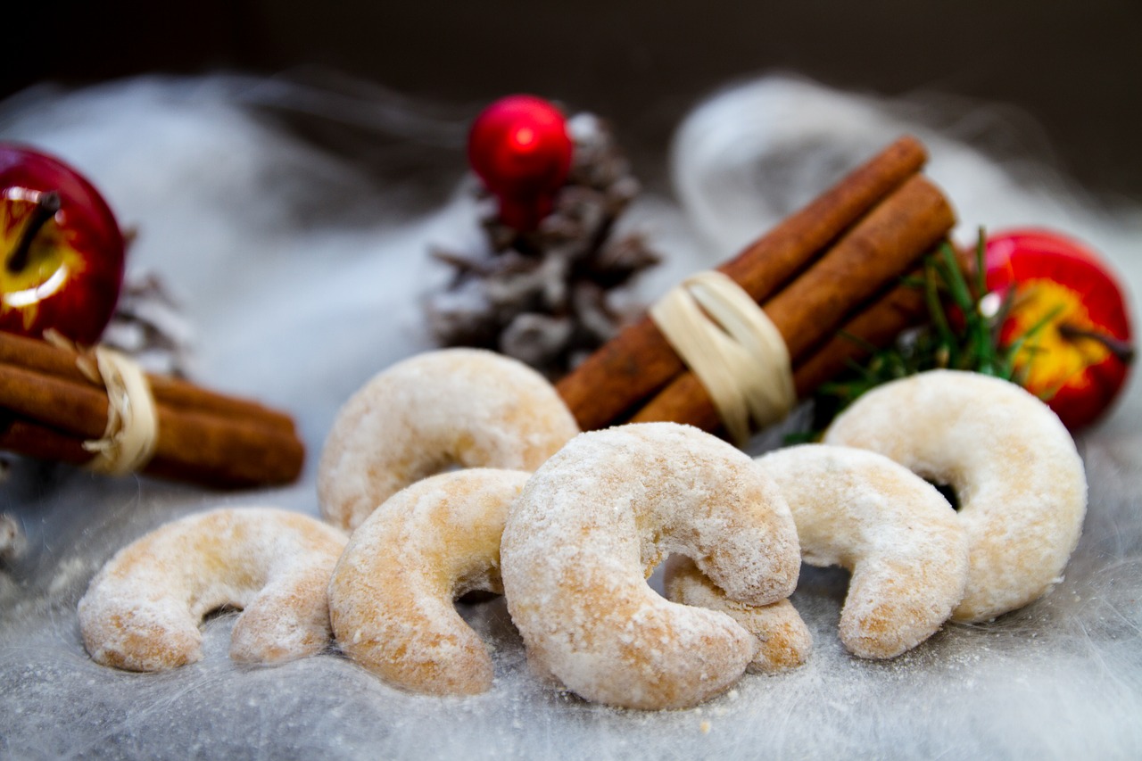 Image - christmas vanillekipferl cookies