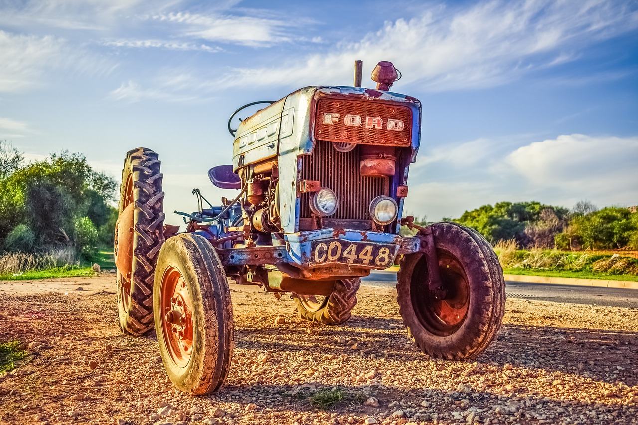 Image - tractor old antique agriculture