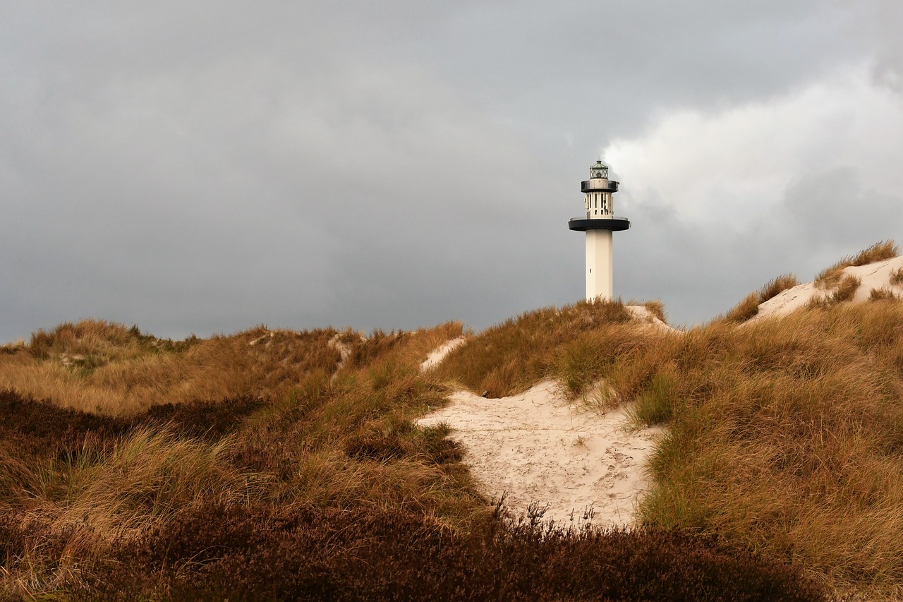 Image - lighthouse borgholm beach twilight