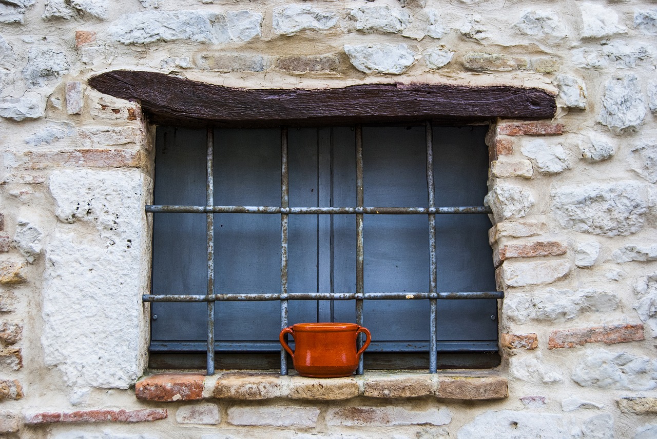 Image - window vase old window rustico