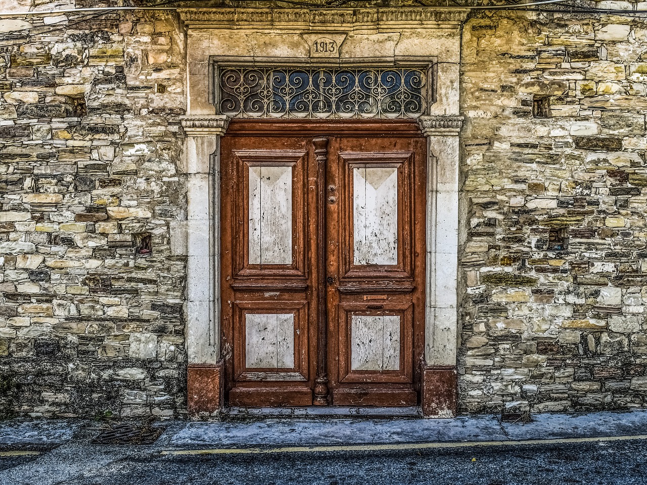 Image - door old weathered decay wear