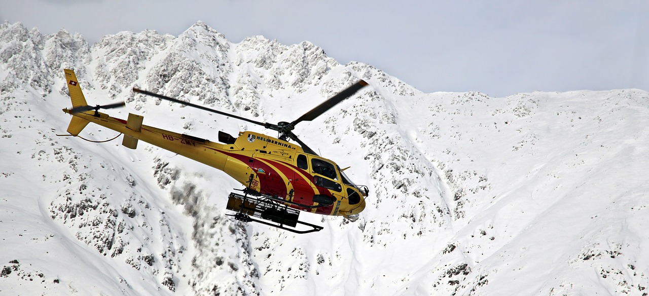 Image - helicopter mountains snow