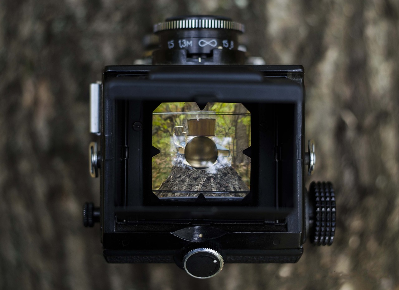 Image - camera lens viewfinder