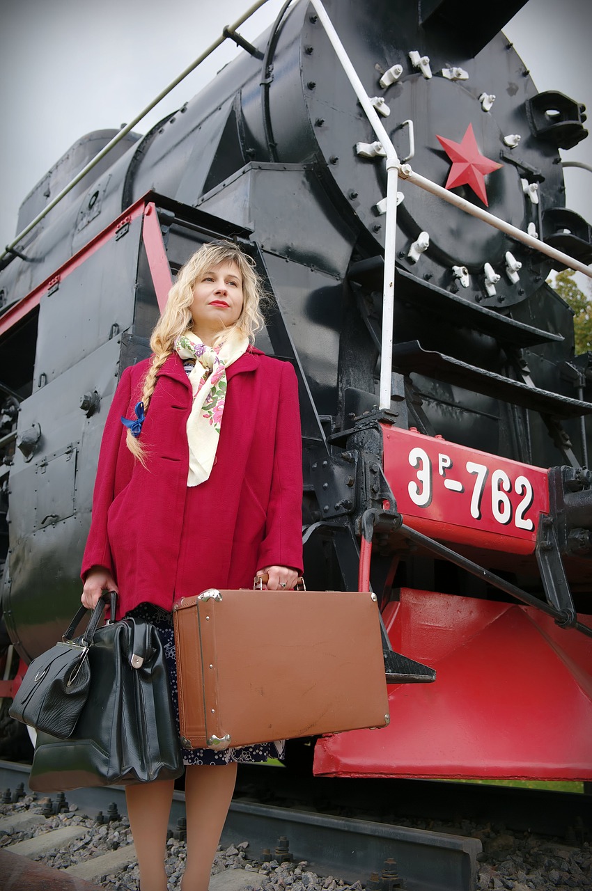 Image - train cars perron station the ussr