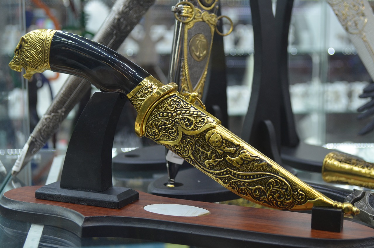 Image - weapons golden luxury ornament