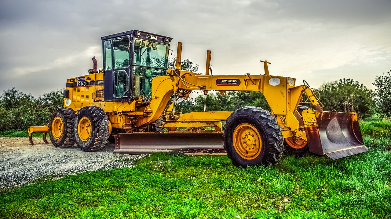 Image - machine tractor heavy wheel grader