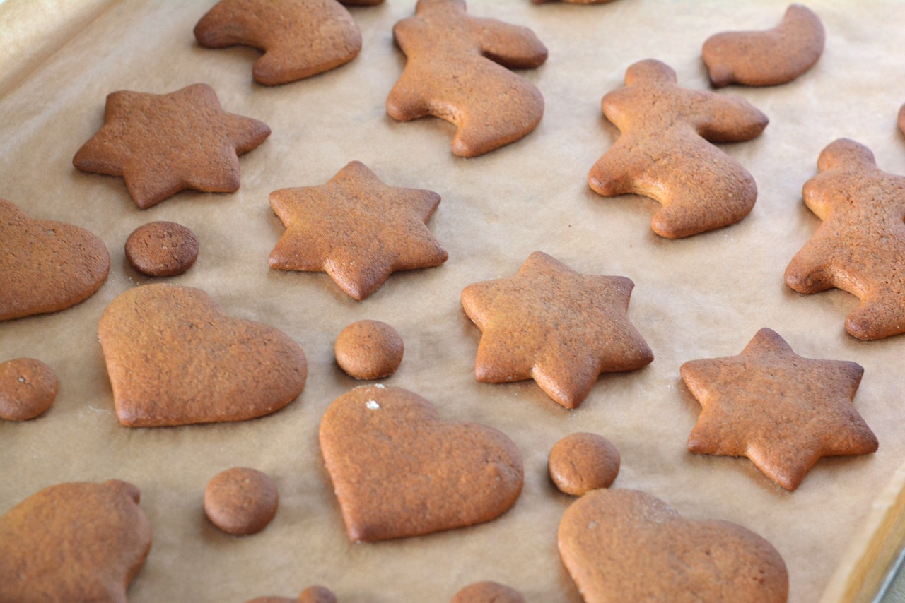 Image - gingerbread christmas eating