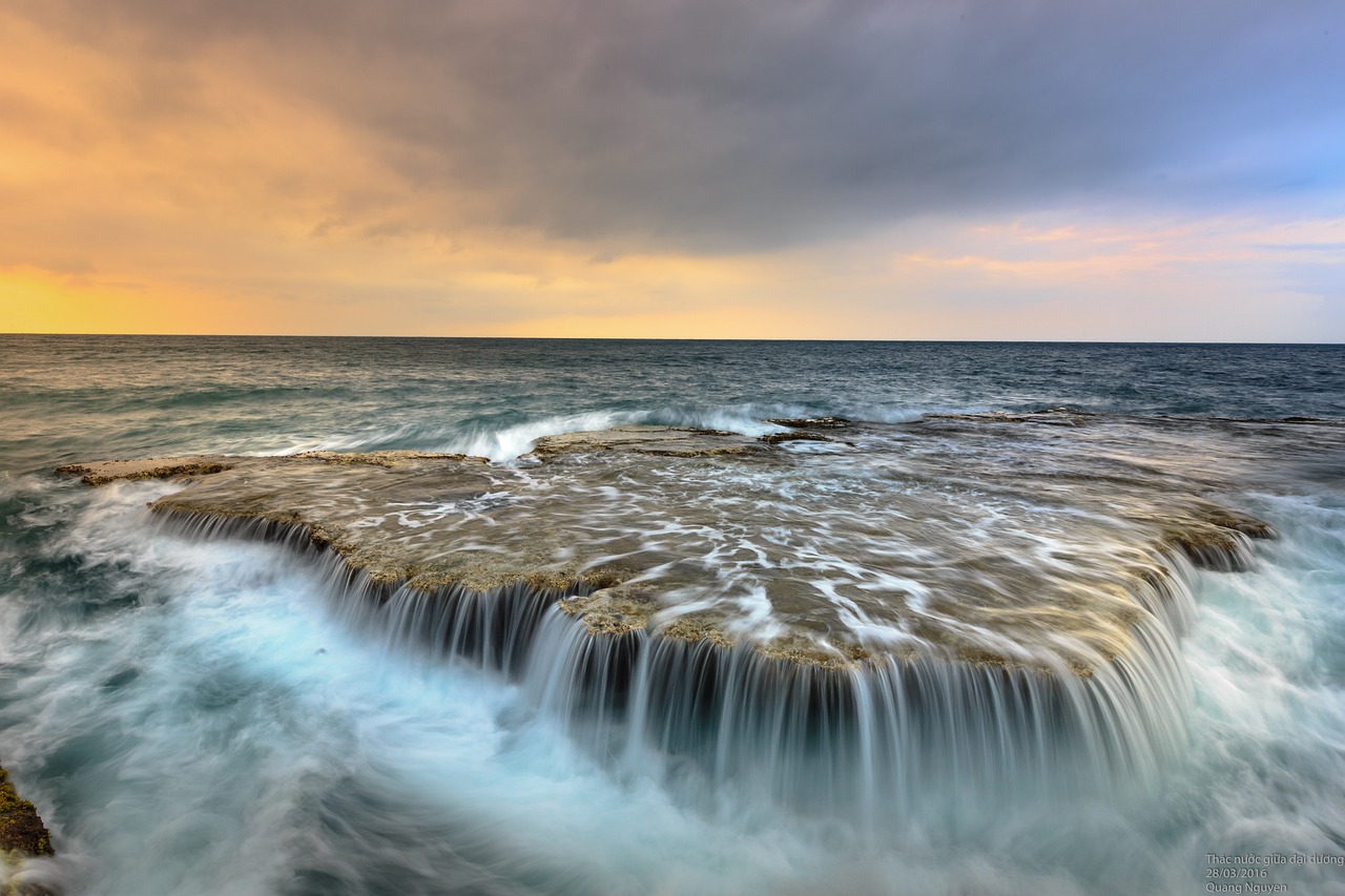 Image - the sea the waterfall ocean waves