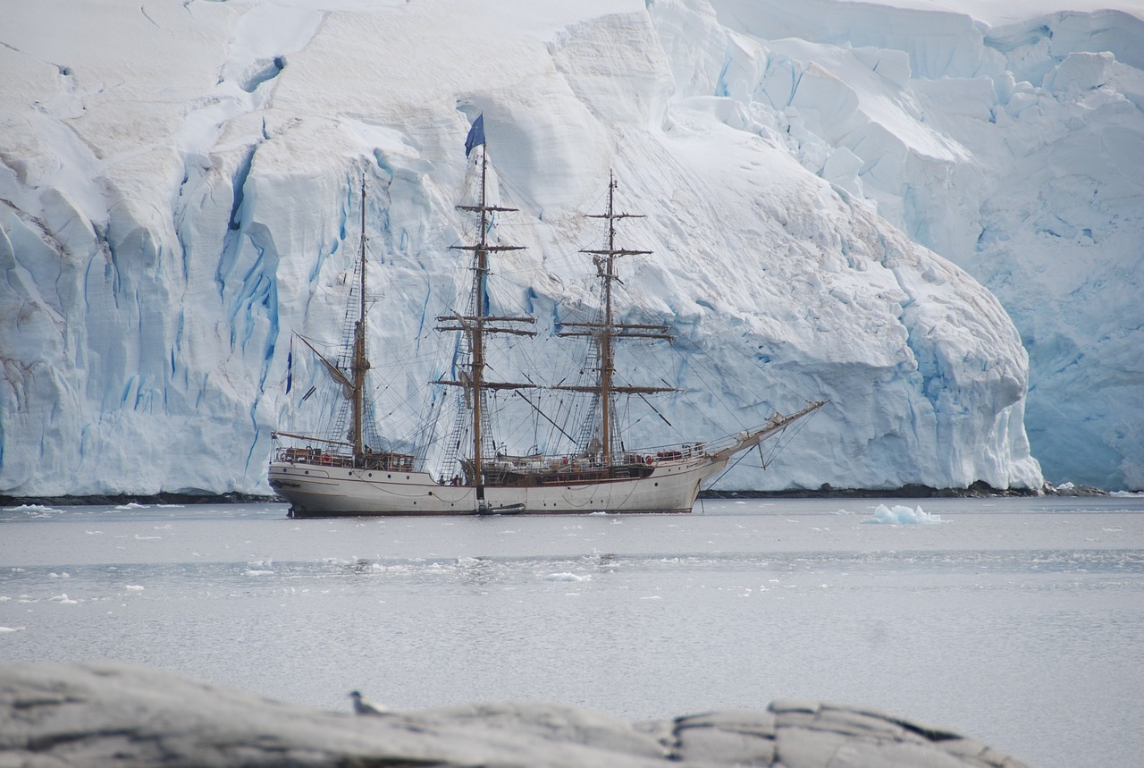 Image - antarctic ice adventure iceberg