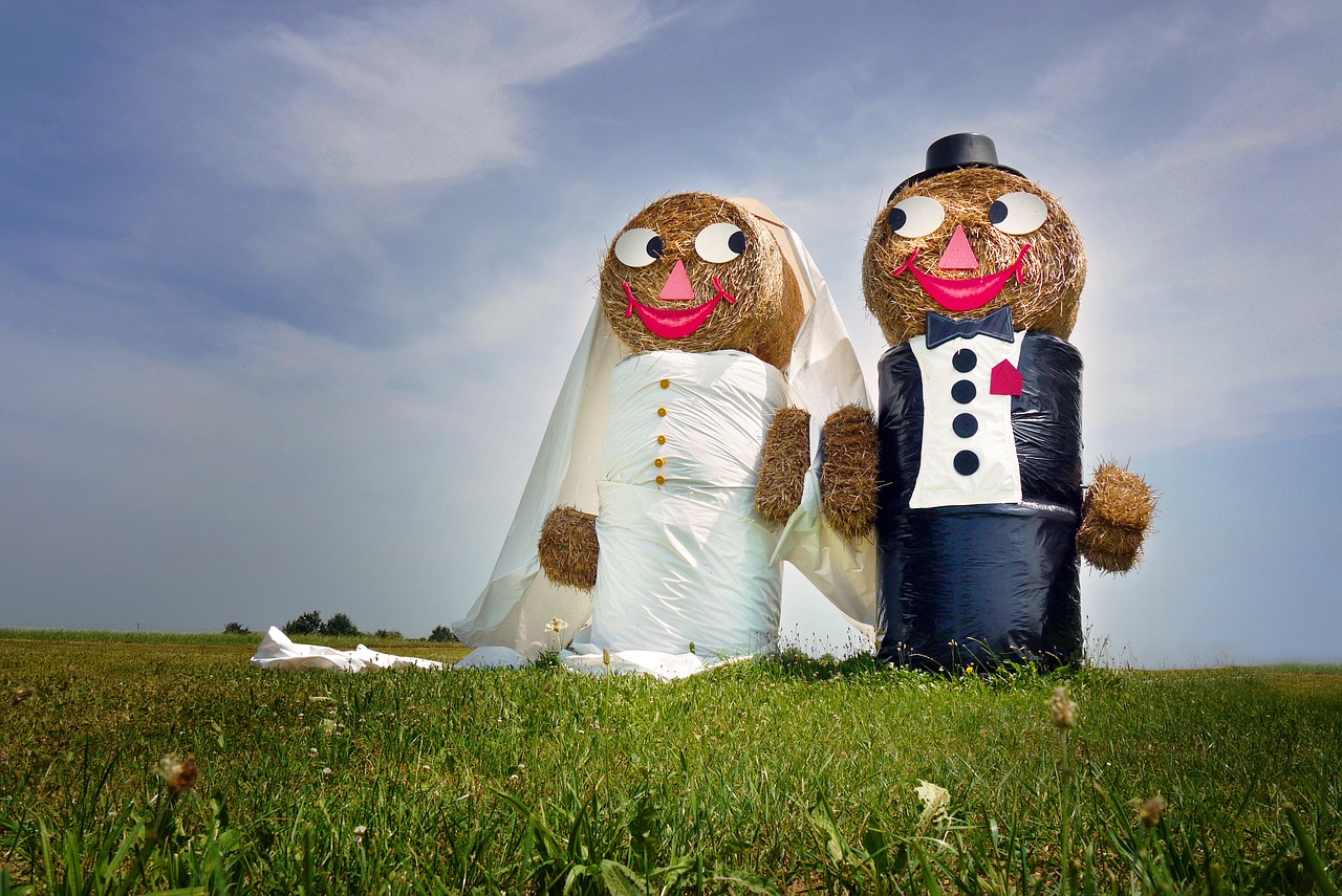 Image - wedding pair straw dolls love