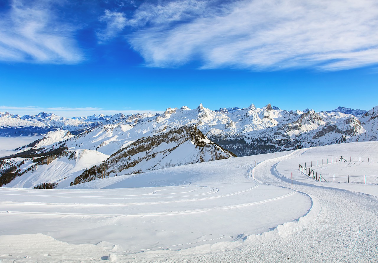 Image - summit peak cliff slope travel