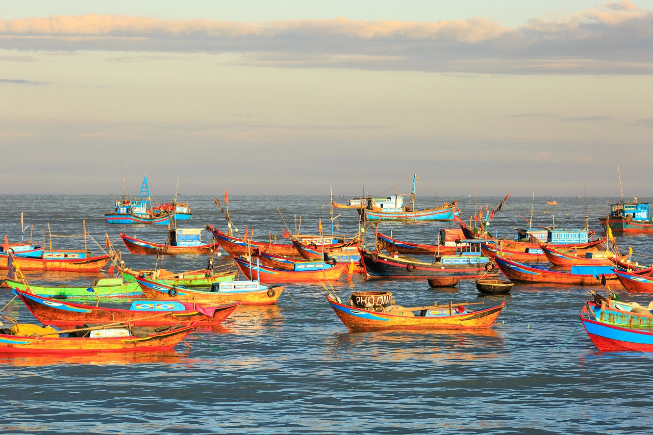 Image - fishing the boat nha trang village