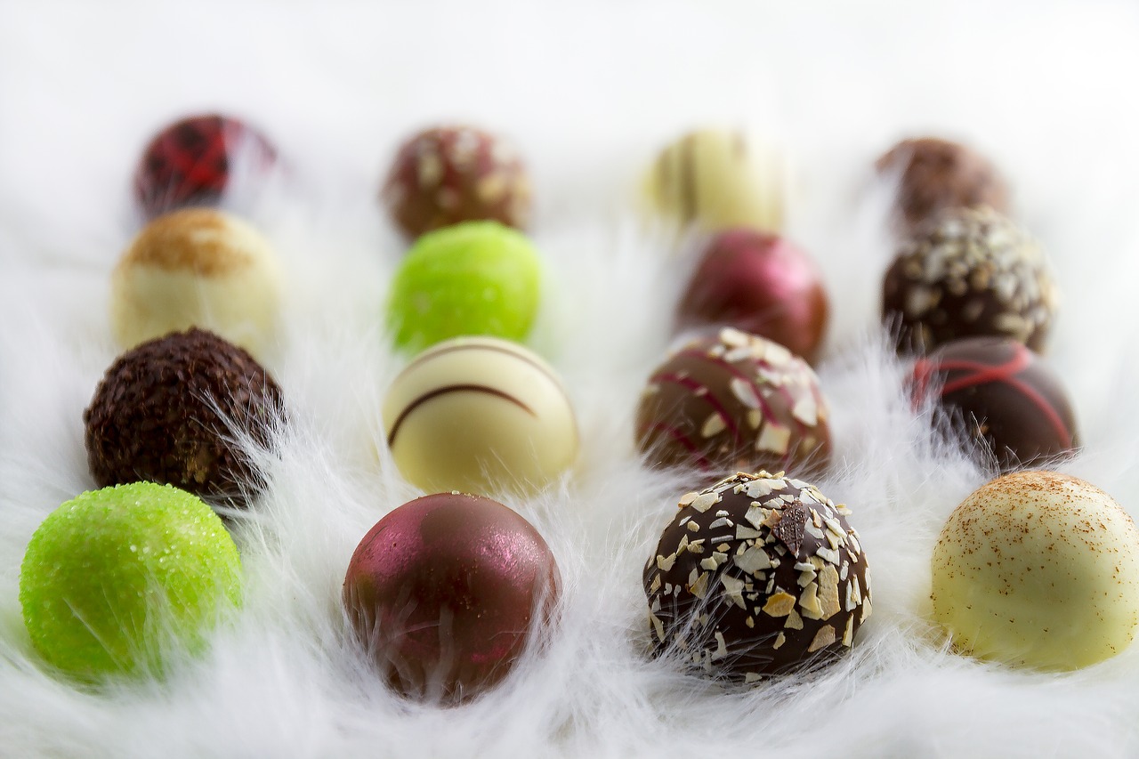 Image - chocolate chocolates nibble