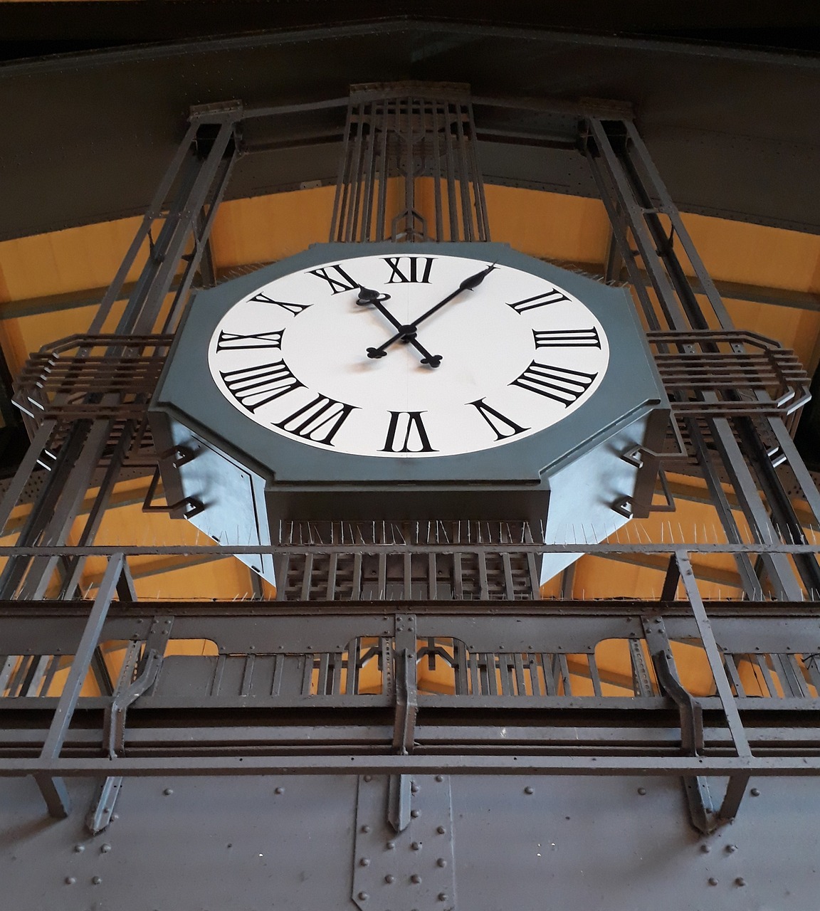 Image - architecture station clock