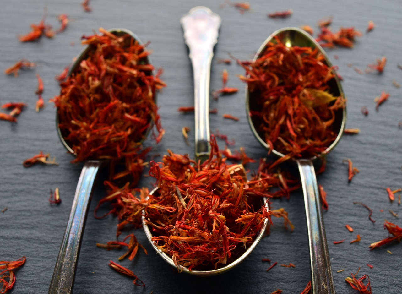 Image - false saffron cook spice food