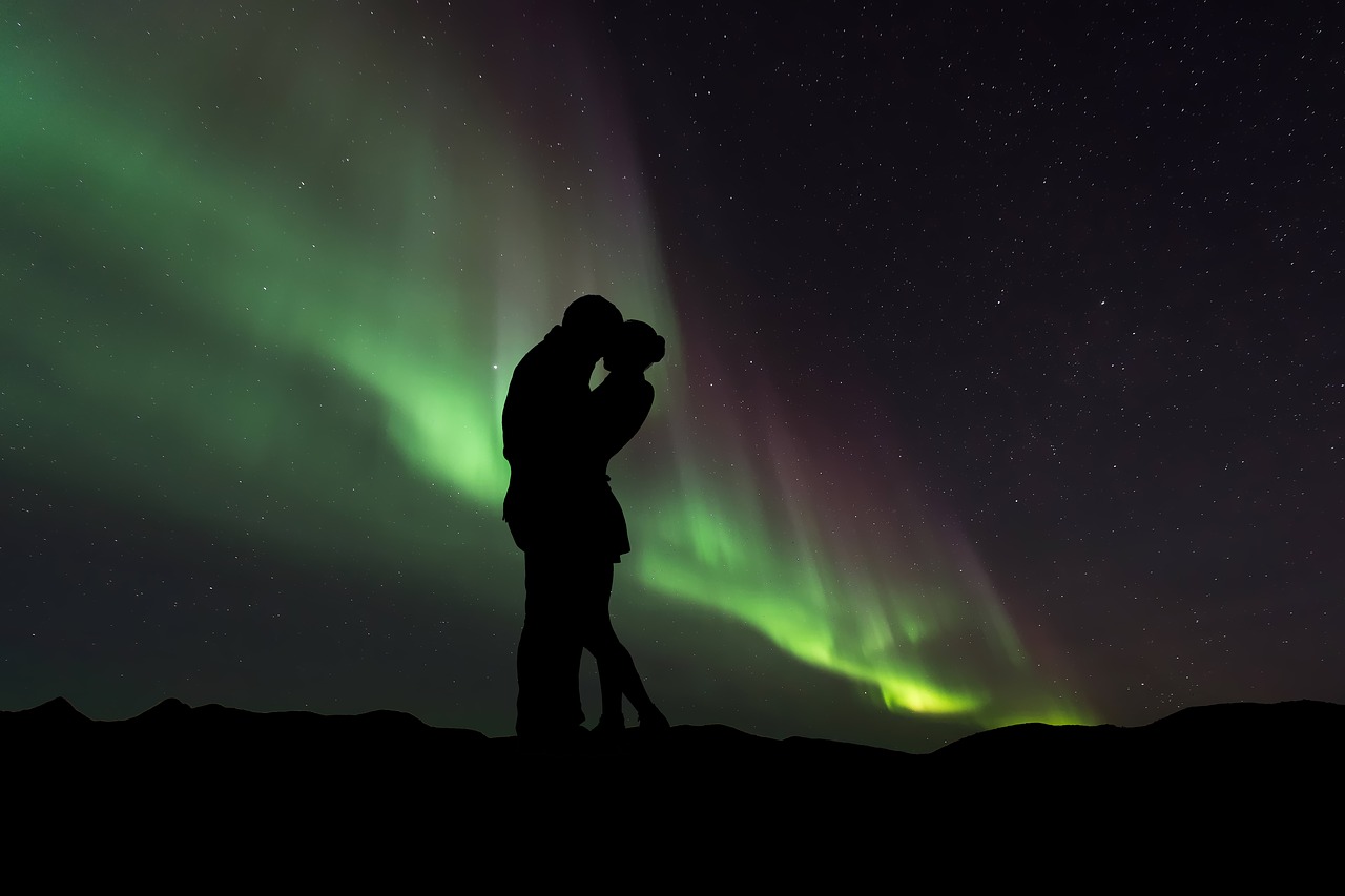 Image - silhouette couple couple silhouette