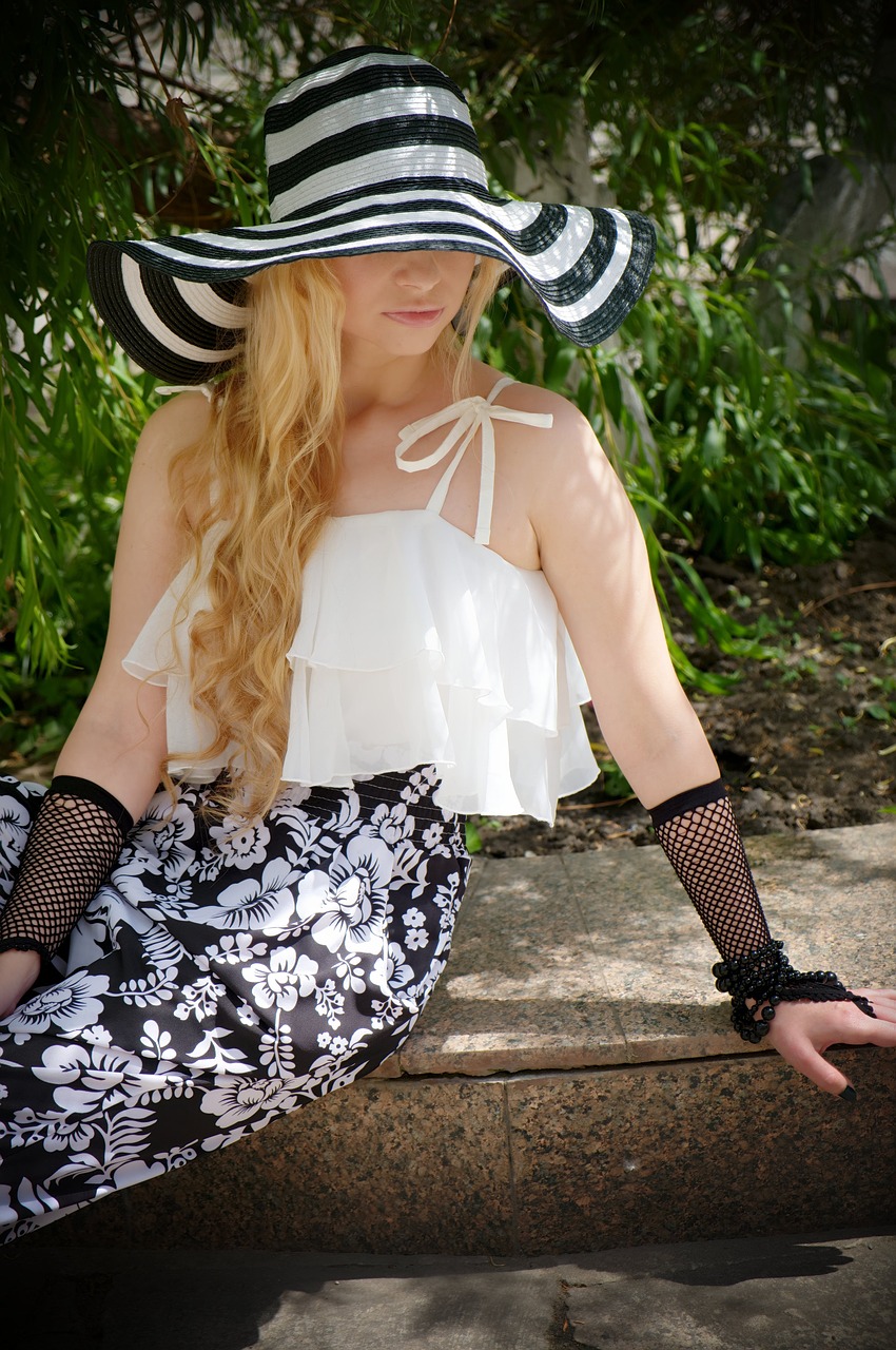 Image - hat wide brimmed hat elegantly bw