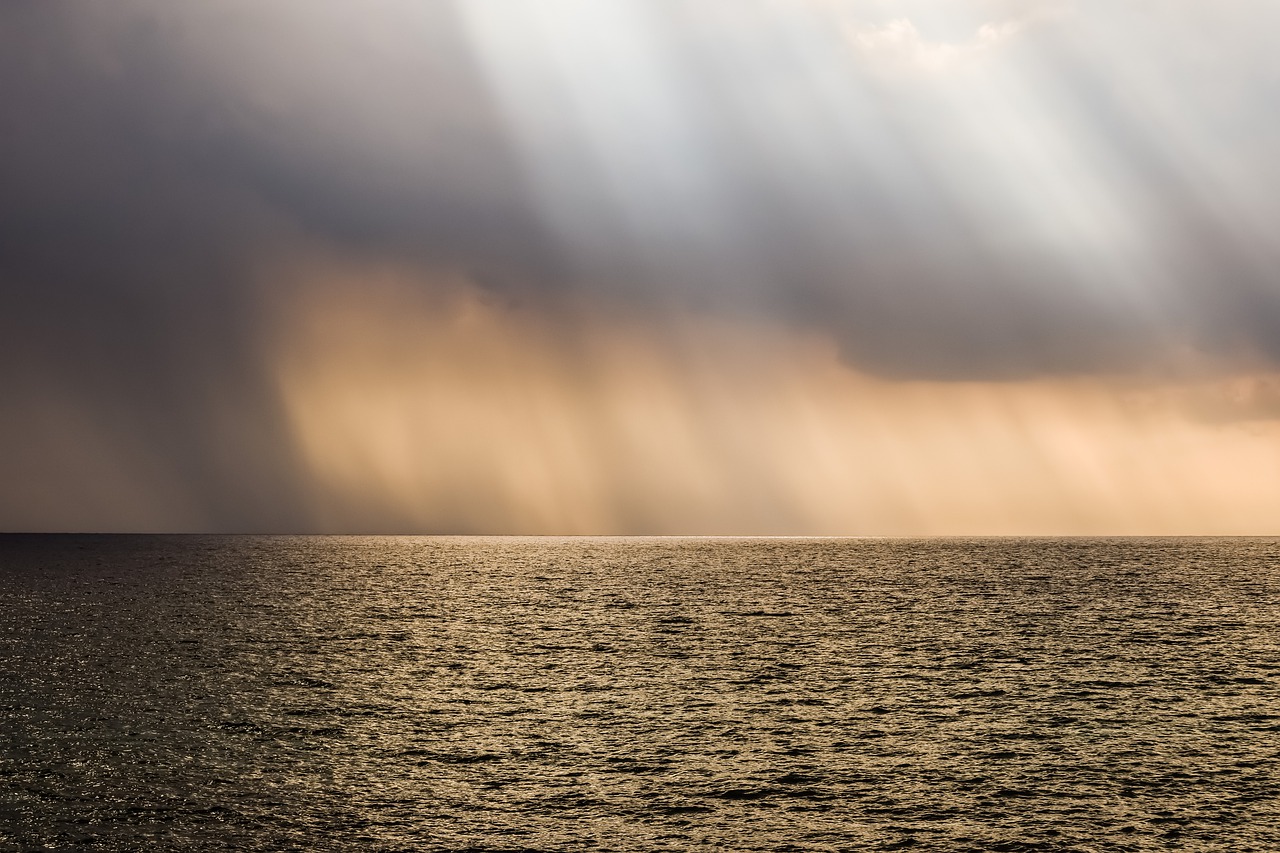 Image - sea hazy fogy landscape sunbeam