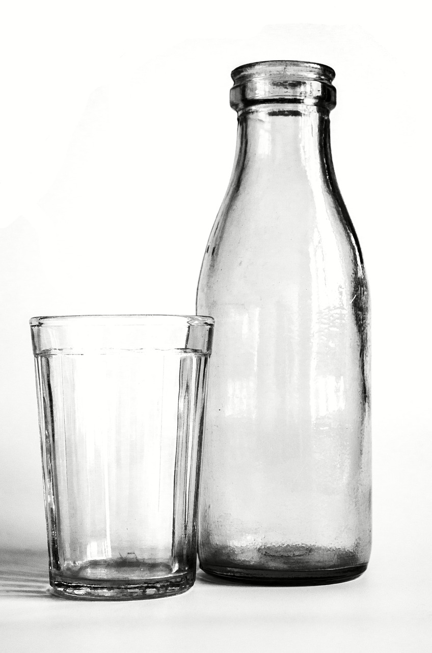 Image - glass bottle black and white