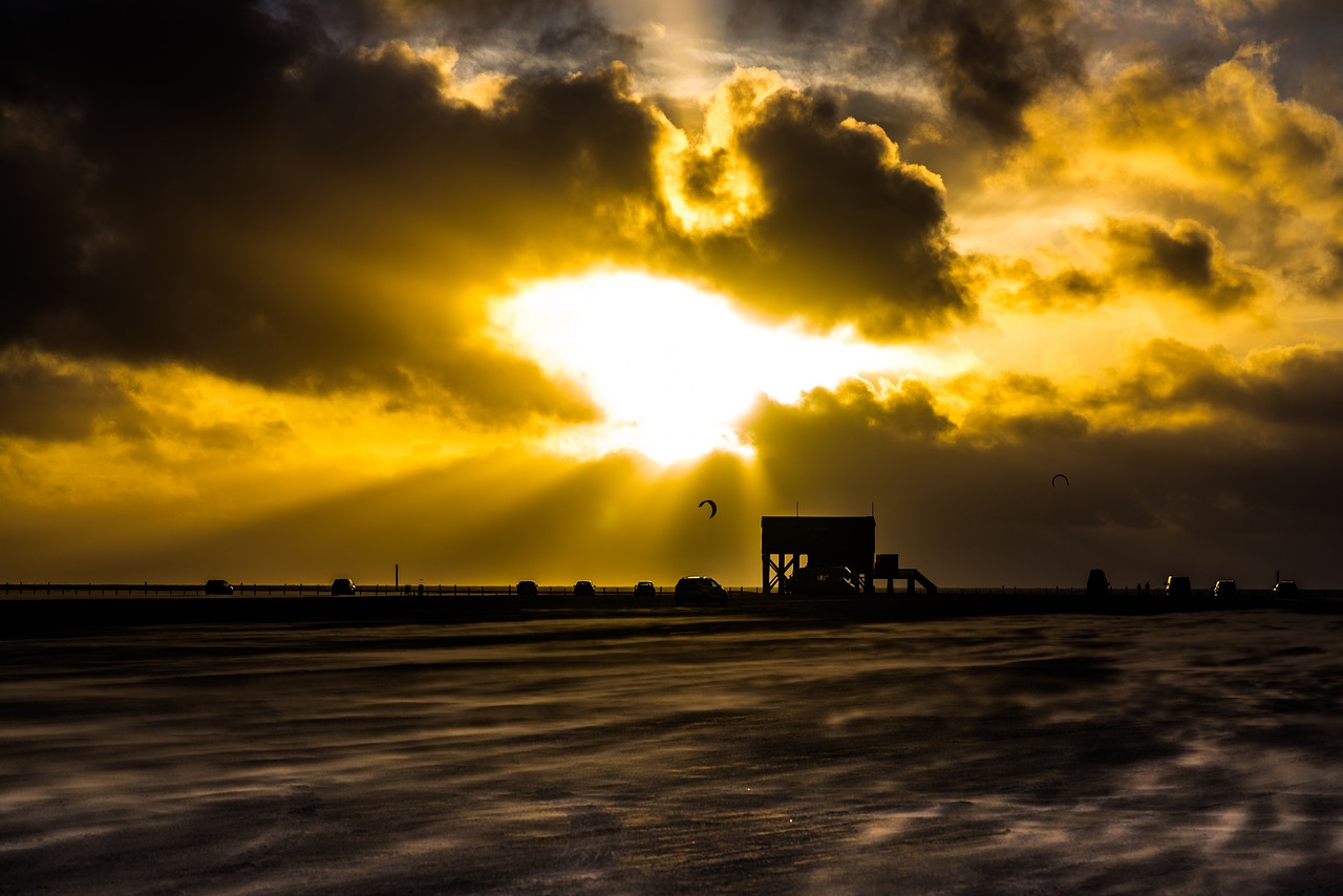 Image - sunset sun sky dawn cloud spo