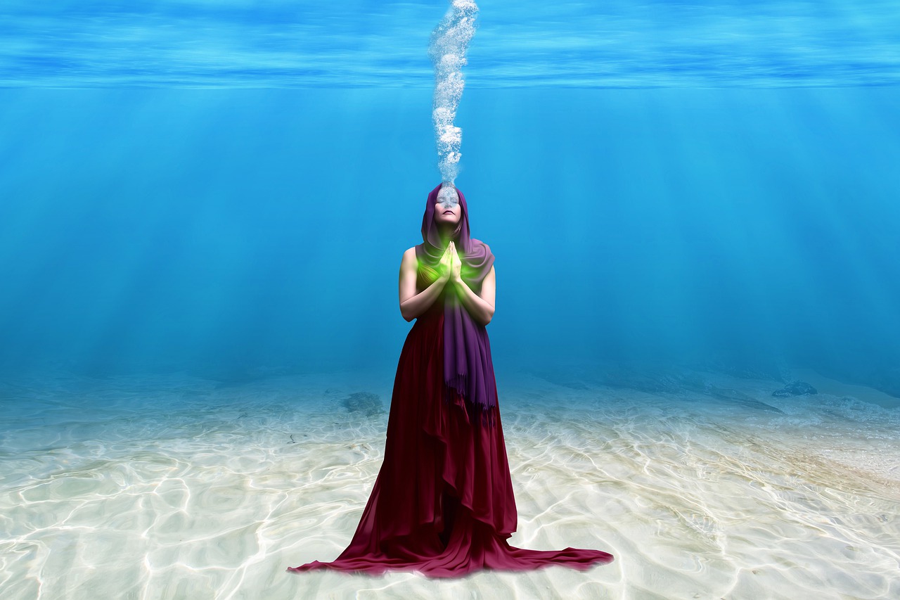 Image - sea background woman relax bubbles