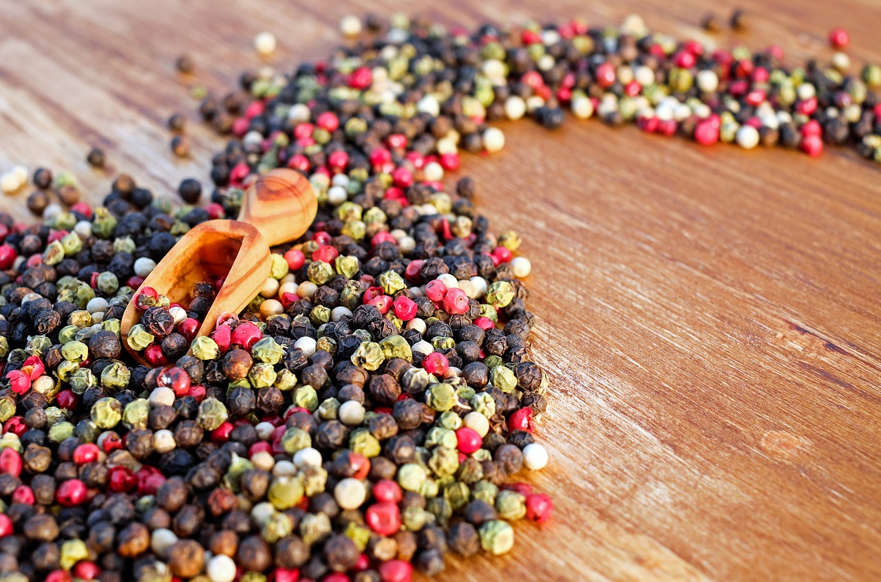 Image - pepper peppercorns spices sharp