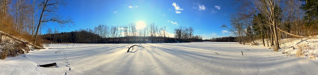 Image - lake frozen winter panoramic