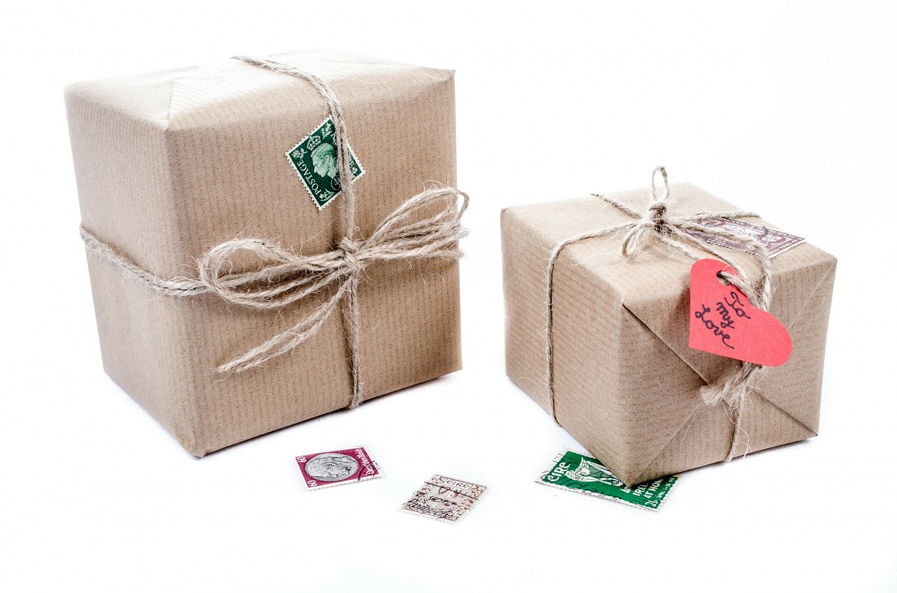 Image - cardboard box paper old close up
