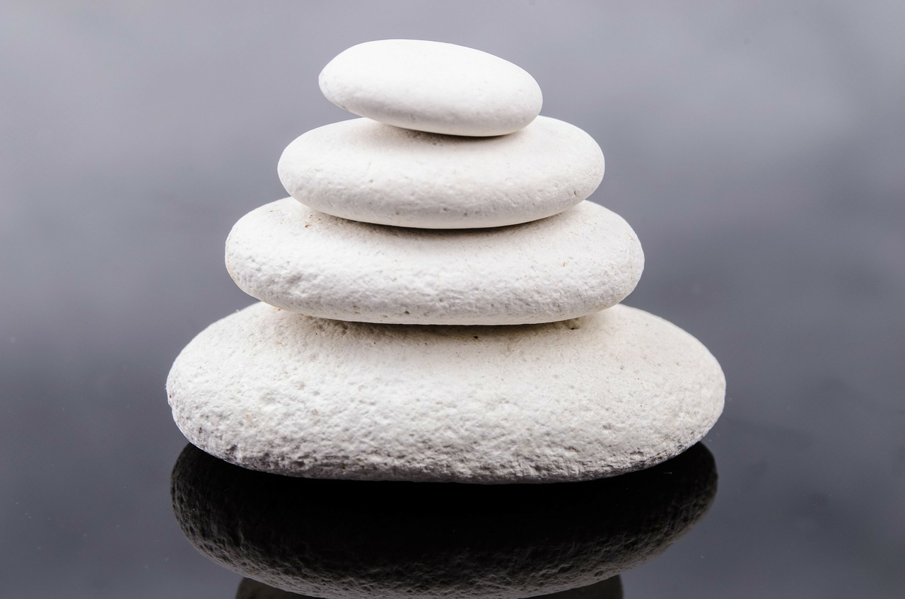 Image - stone zen white spa rock