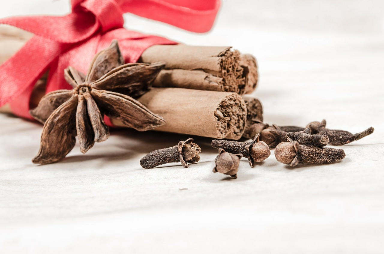 Image - cinnamon clove background aniseed