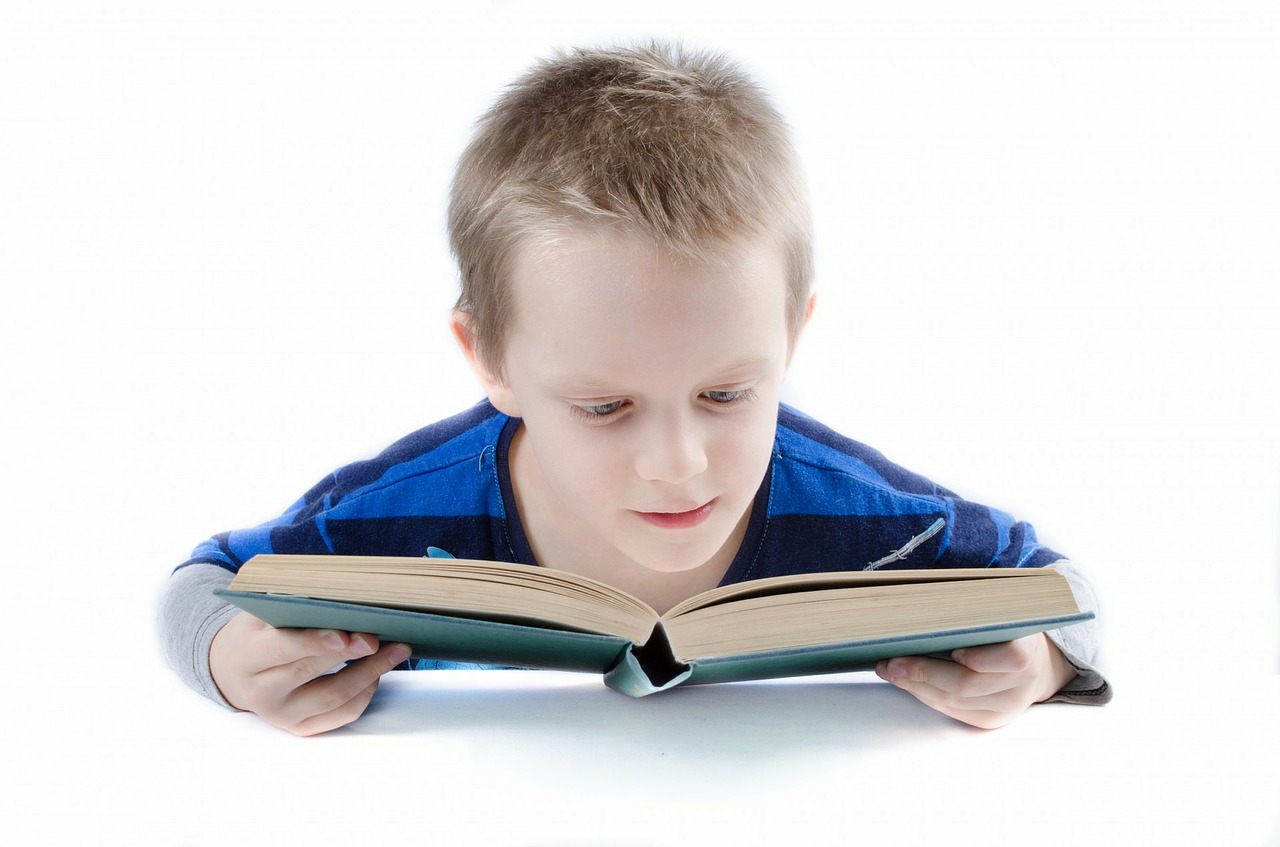 Image - read book boy child kid student