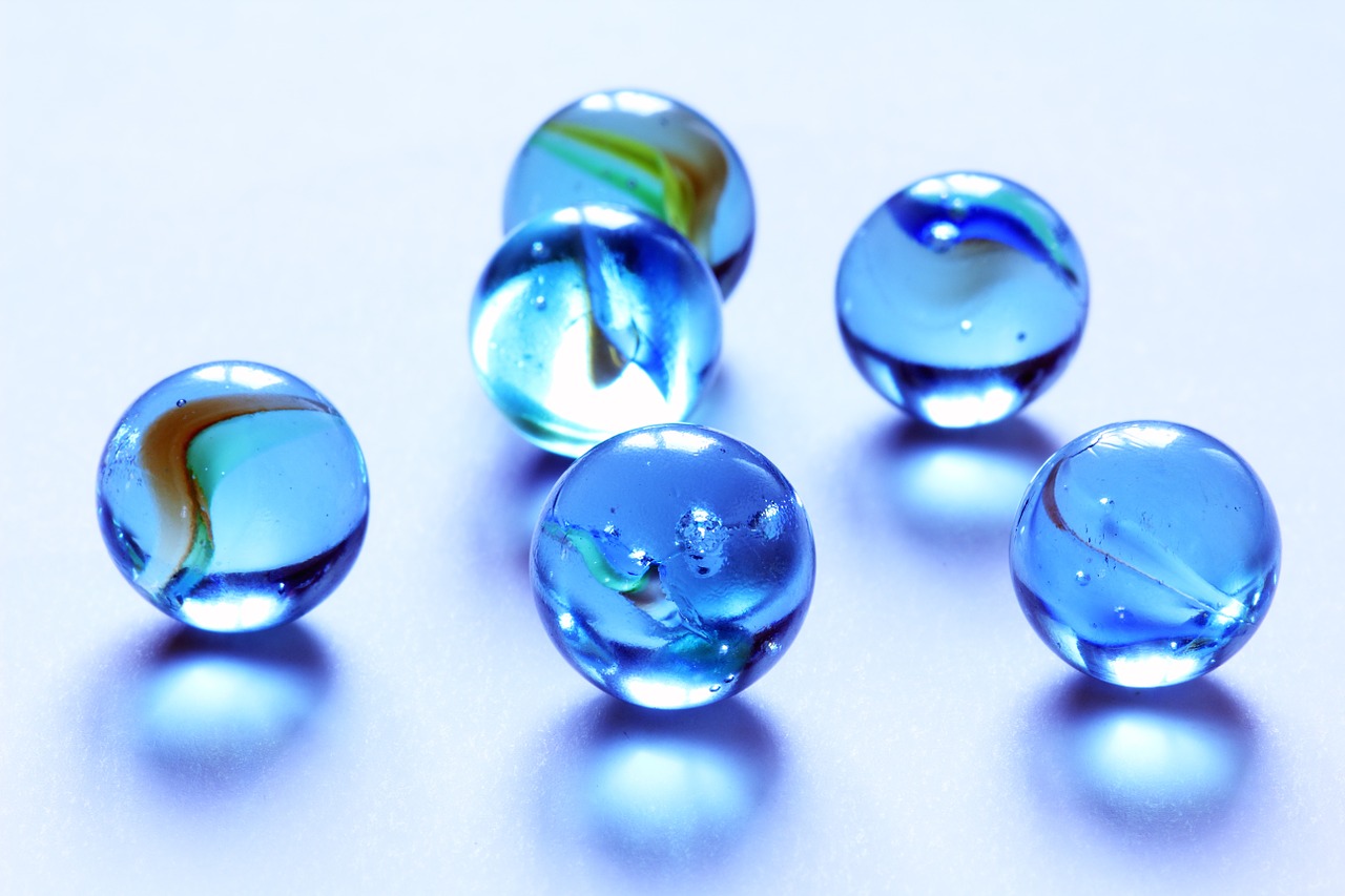 Image - marbles blue glass kids play