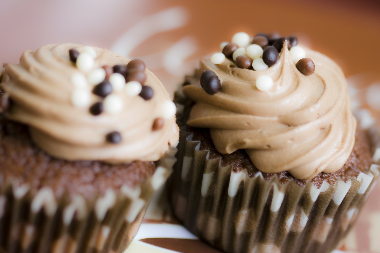 Image - cupcake chocolate cake dessert