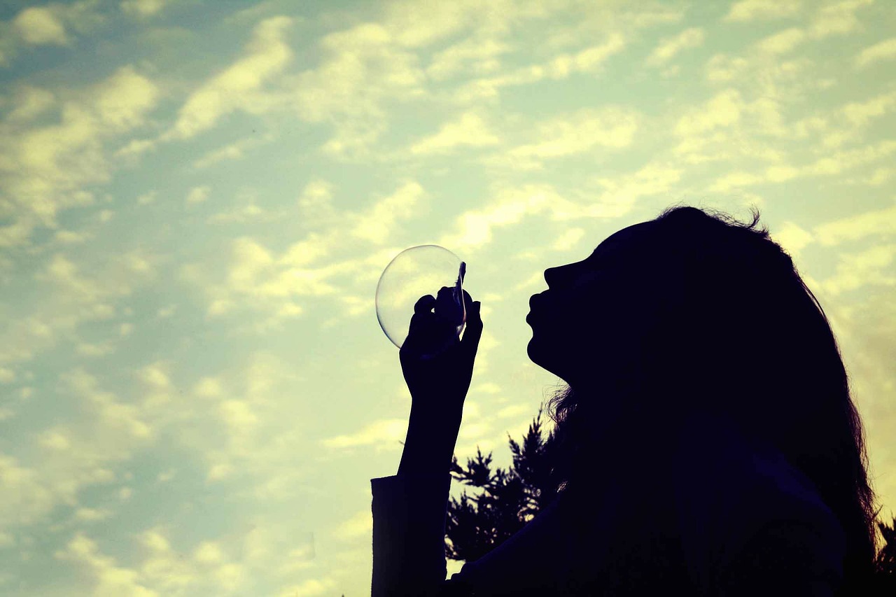 Image - girl bubble daydream sky cloud