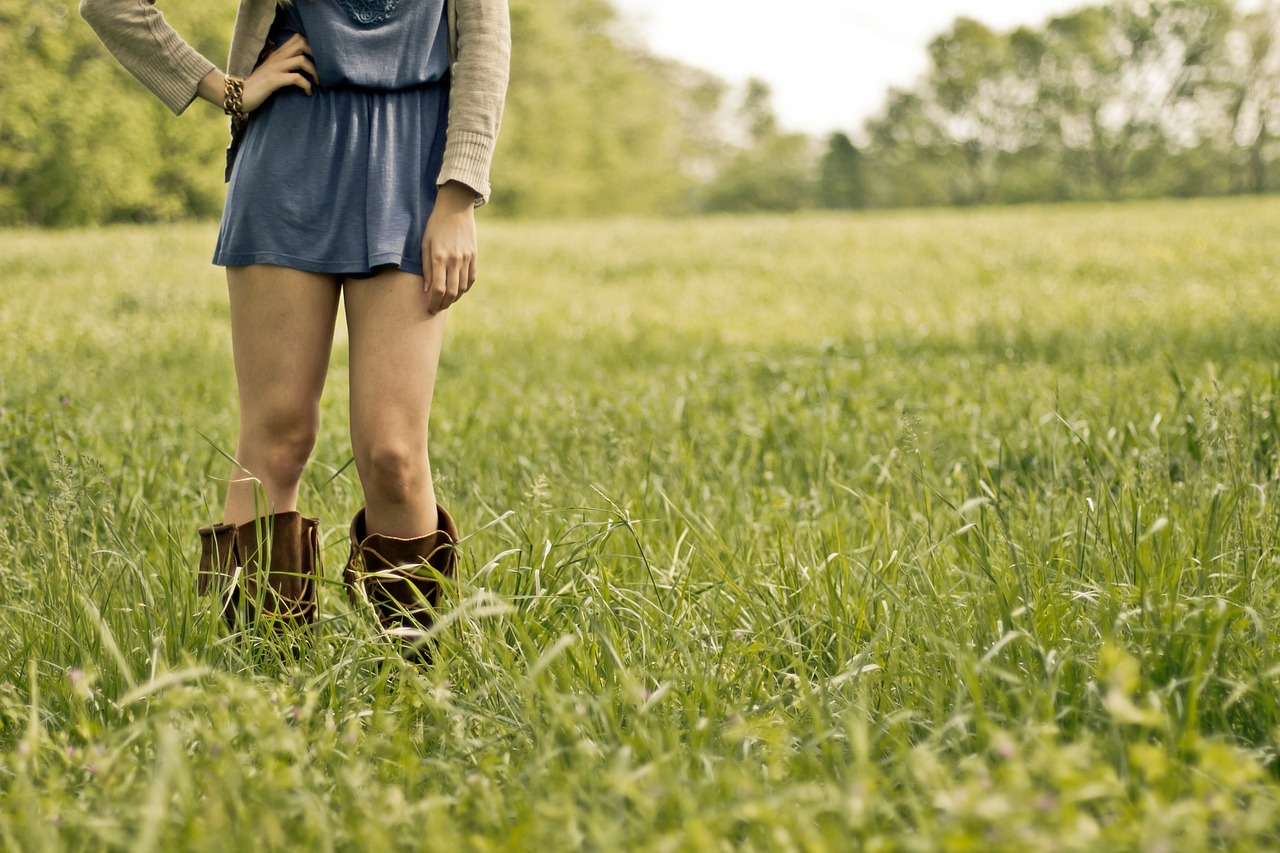 Image - countrygirl girl legs woman female