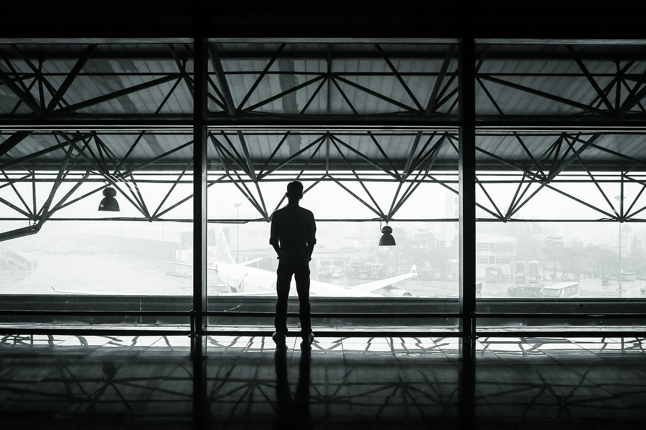 Image - airport passenger waiting man