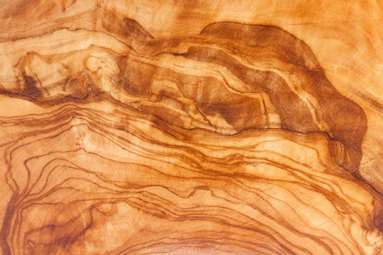 Image - olive wood wood grain cutting board