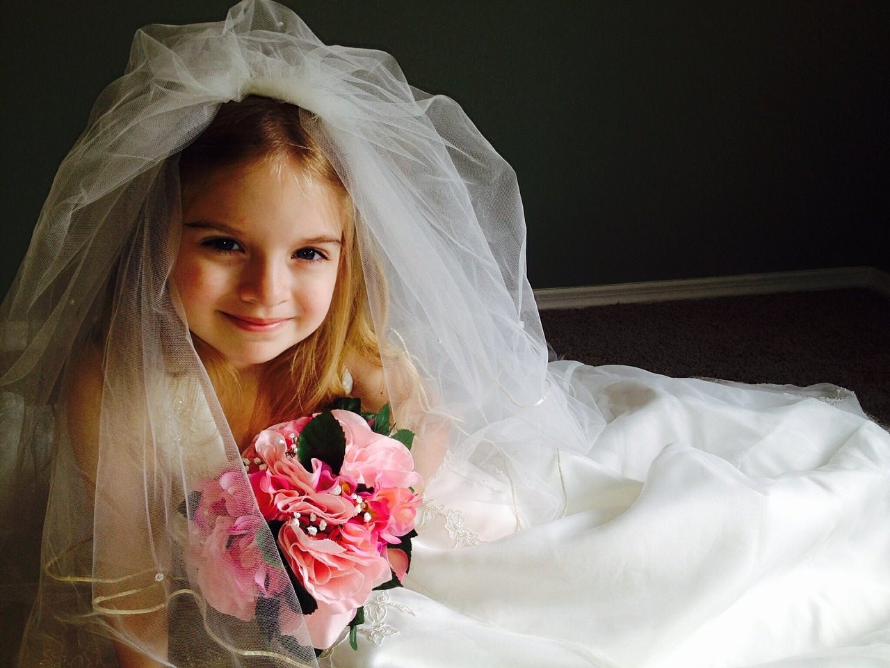 Image - wedding dress child girl