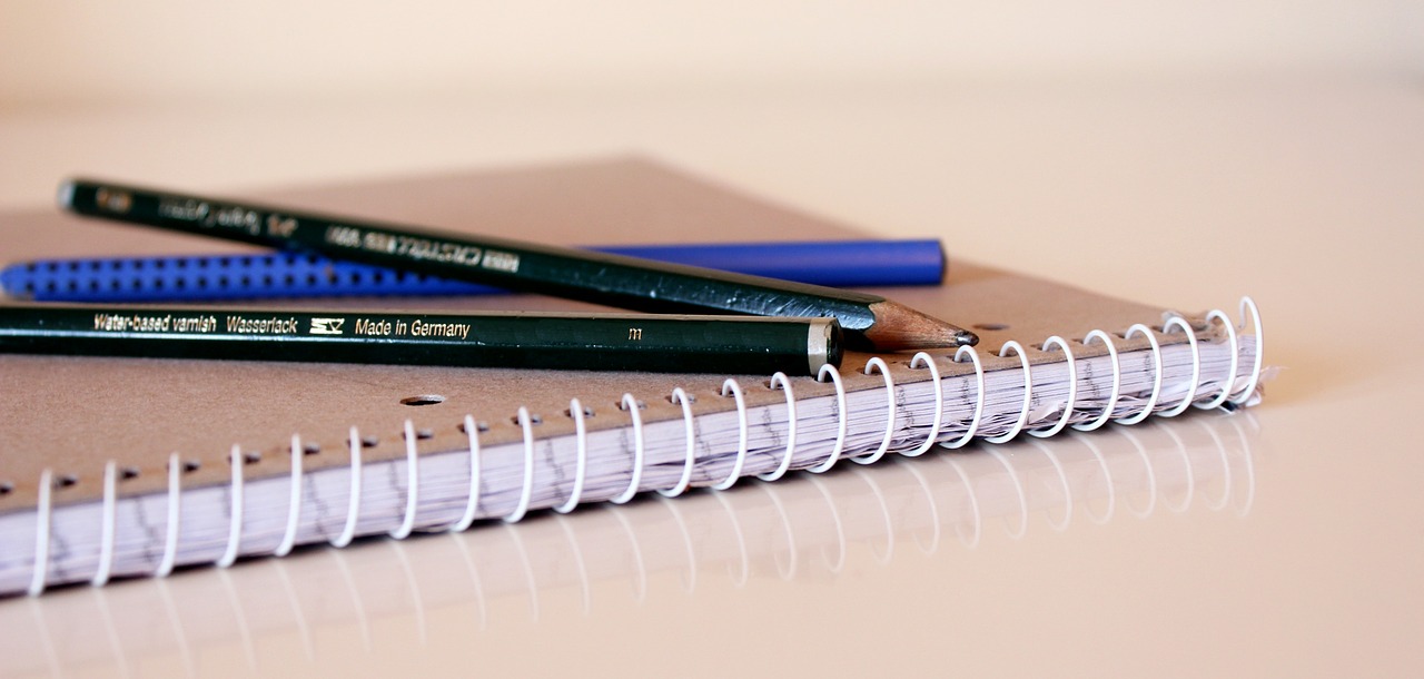 Image - spiral notebook notepad block pen