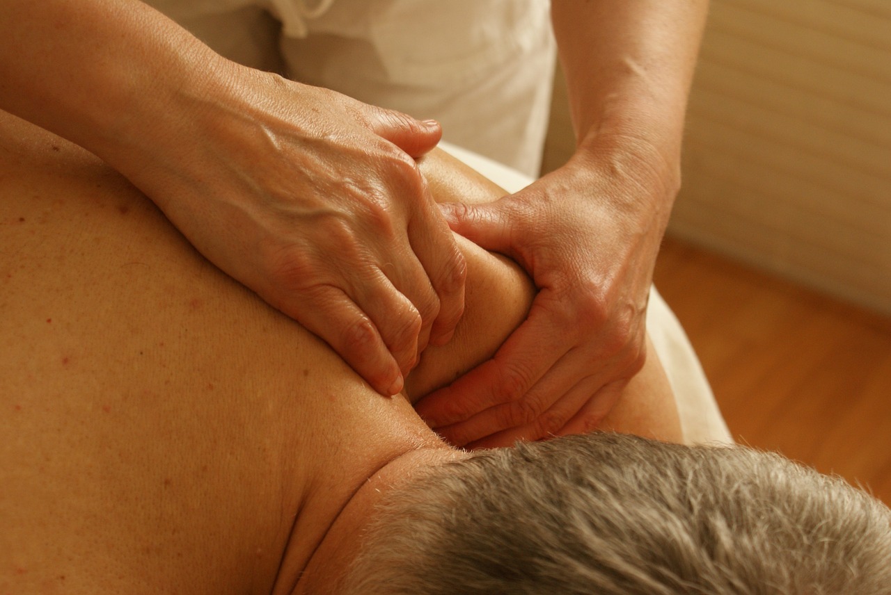 Image - massage shoulder relaxation massage