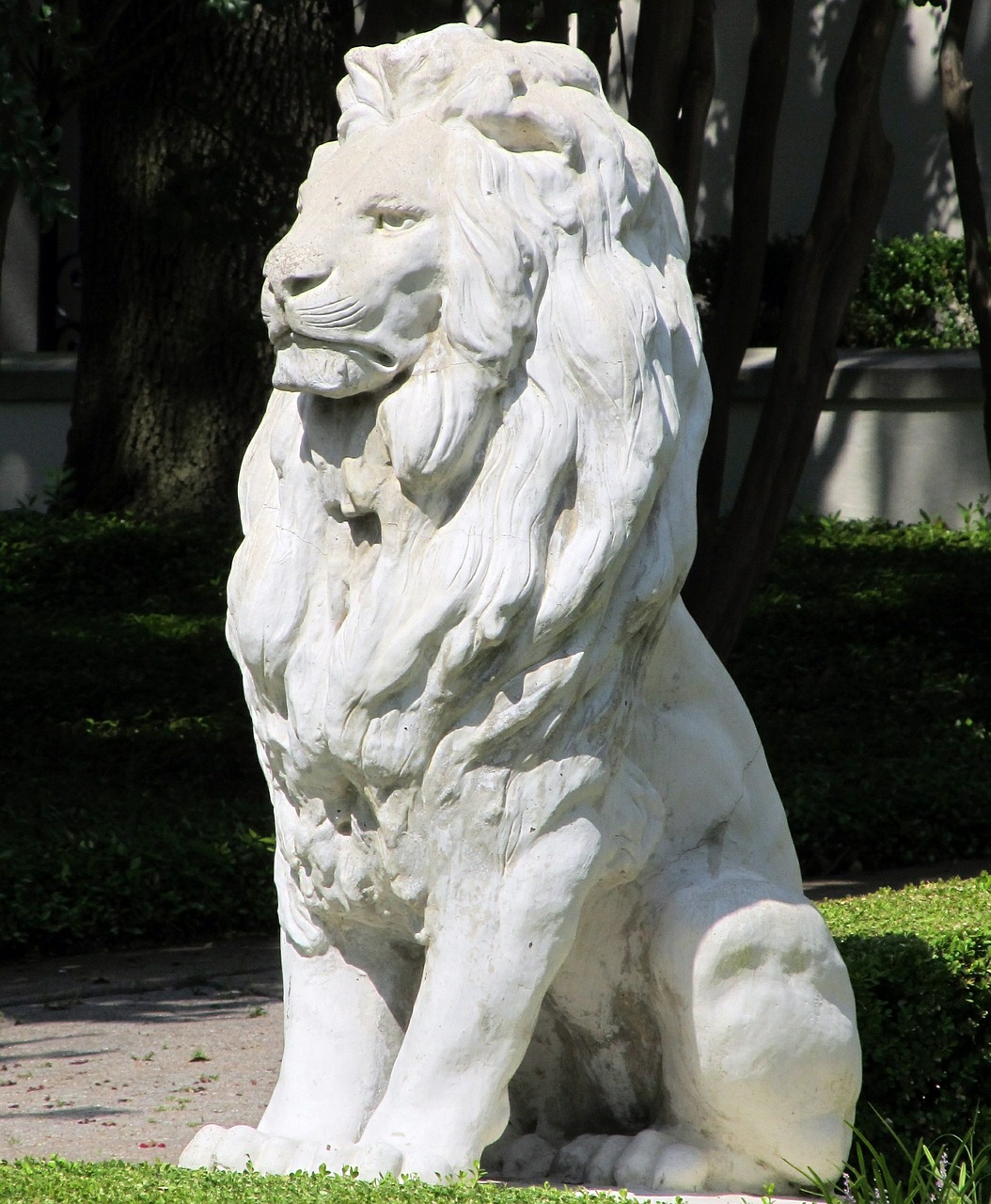 Image - lion sculpture stone symbol house
