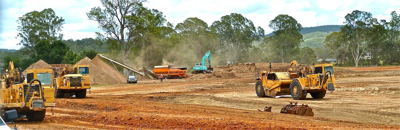 Image - bulldozer crawler earth moving