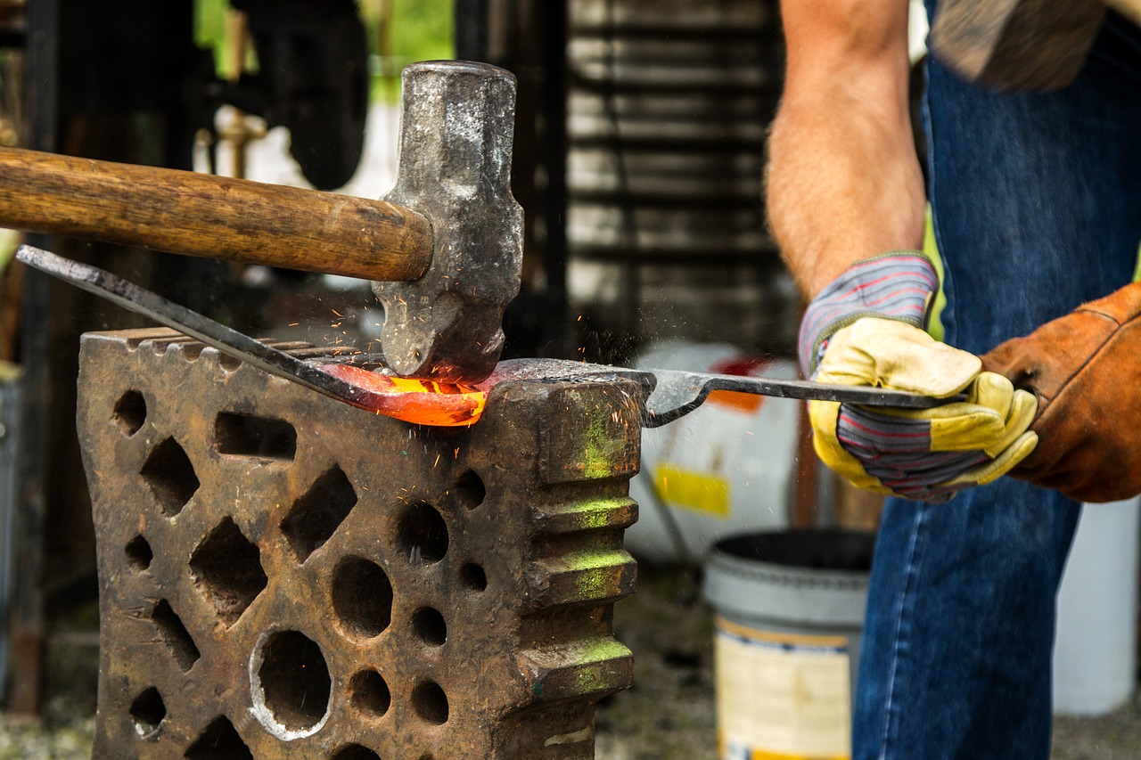 Image - forge blacksmith hammer iron fire