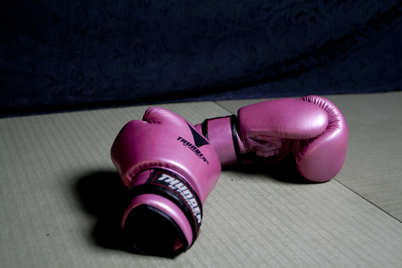 Image - boxing gloves sport pink glove